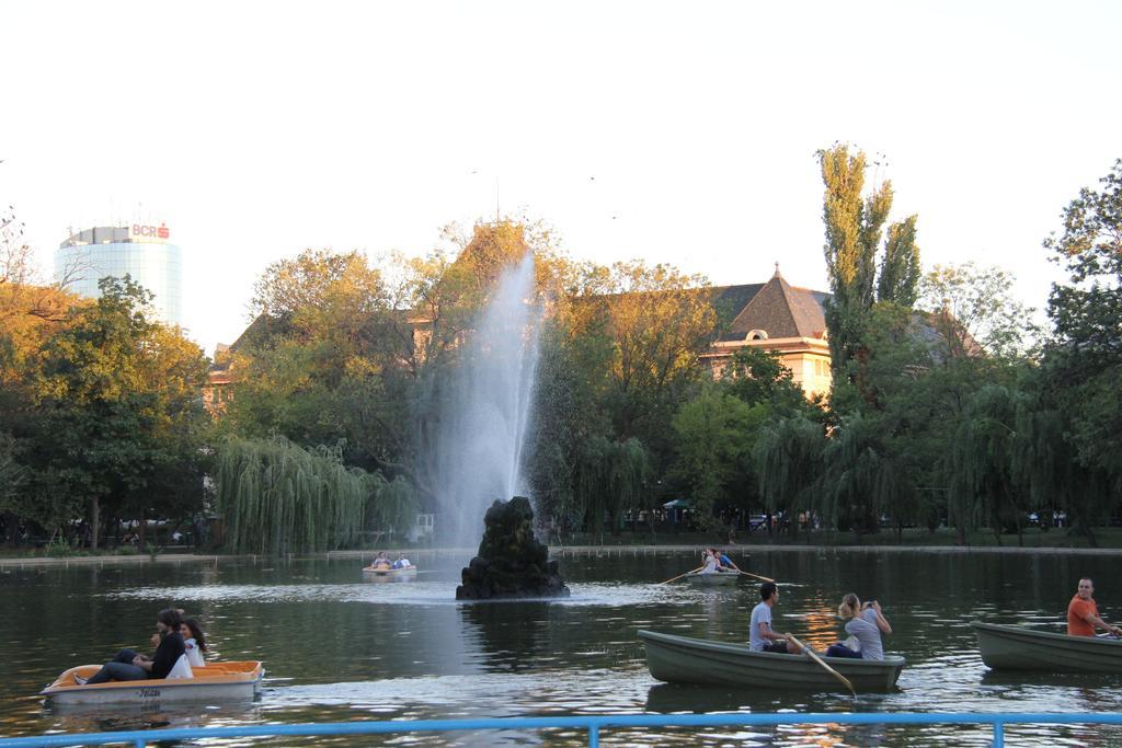 Central Park Bucharest Exterior photo